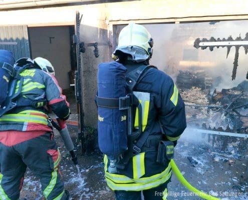 Feuer im Ortsteil Allendorf - 6 Garagen in Mitleidenschaft gezogen!