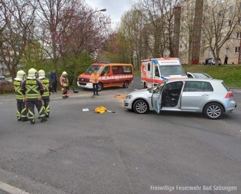 Verkehrsunfall, Krad gegen Pkw am Rhönblick | Feuerwehr Bad Salzungen